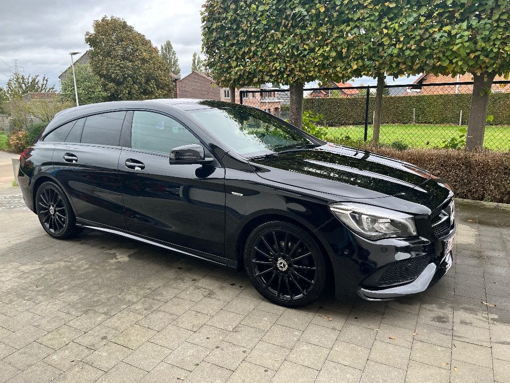 Mercedes CLA shooting brake, Autos, Cuir, CLA, Achat, Carnet d'entretien