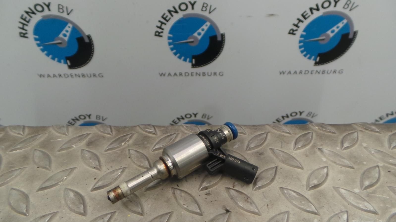 VOLKSWAGEN PASSAT BRANDSTOF INJECTOR / VERSTUIVER 0261500074, Ophalen of Verzenden, Gebruikt, ARN erkend