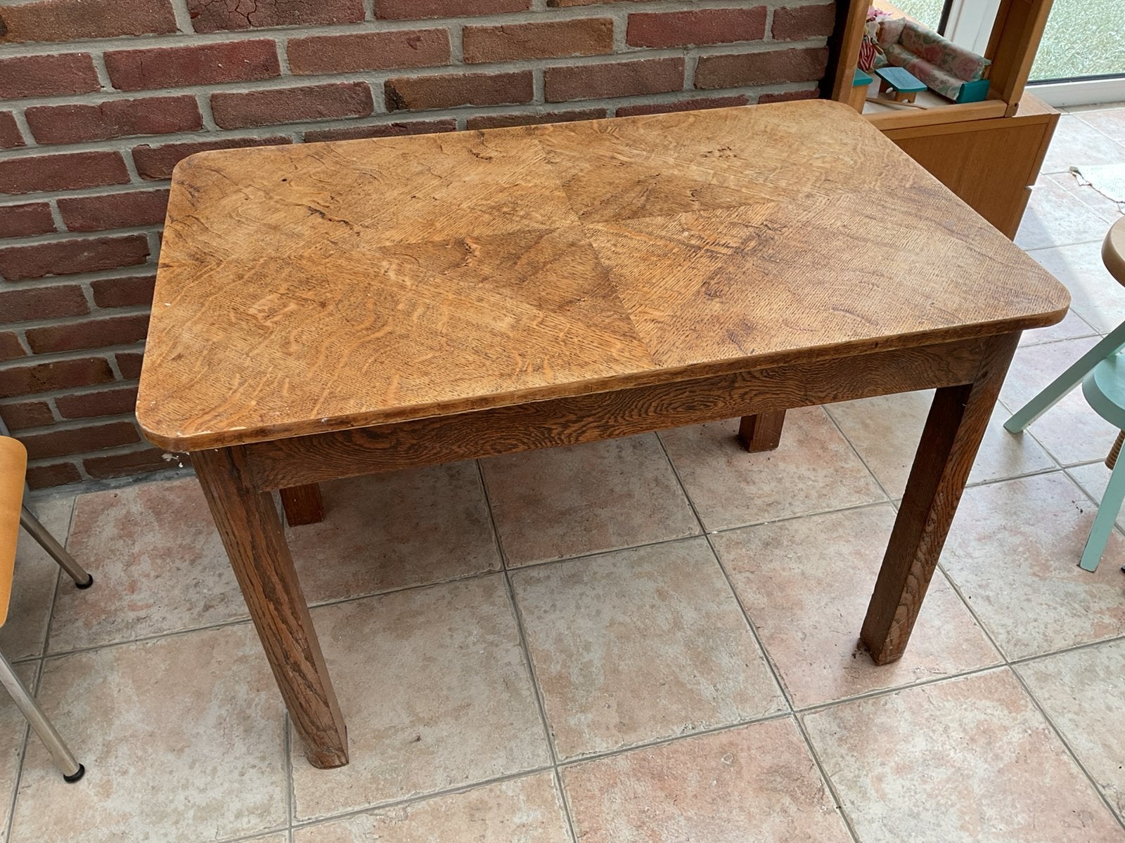 Retro tafeltje op kindermaat, Kinderen en Baby's, Kinderkamer | Tafels en Stoelen, Ophalen, Gebruikt
