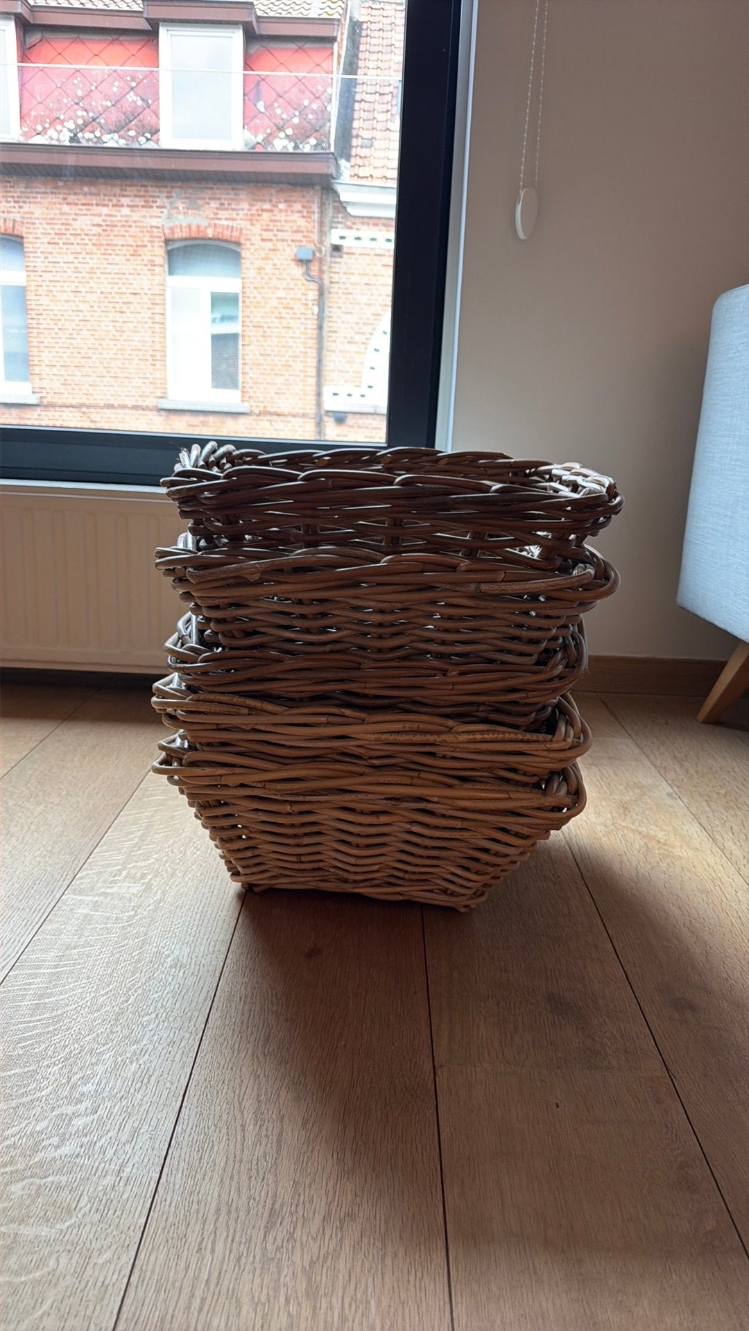 5 rieten manden ikea, Huis en Inrichting, Ophalen, Zo goed als nieuw