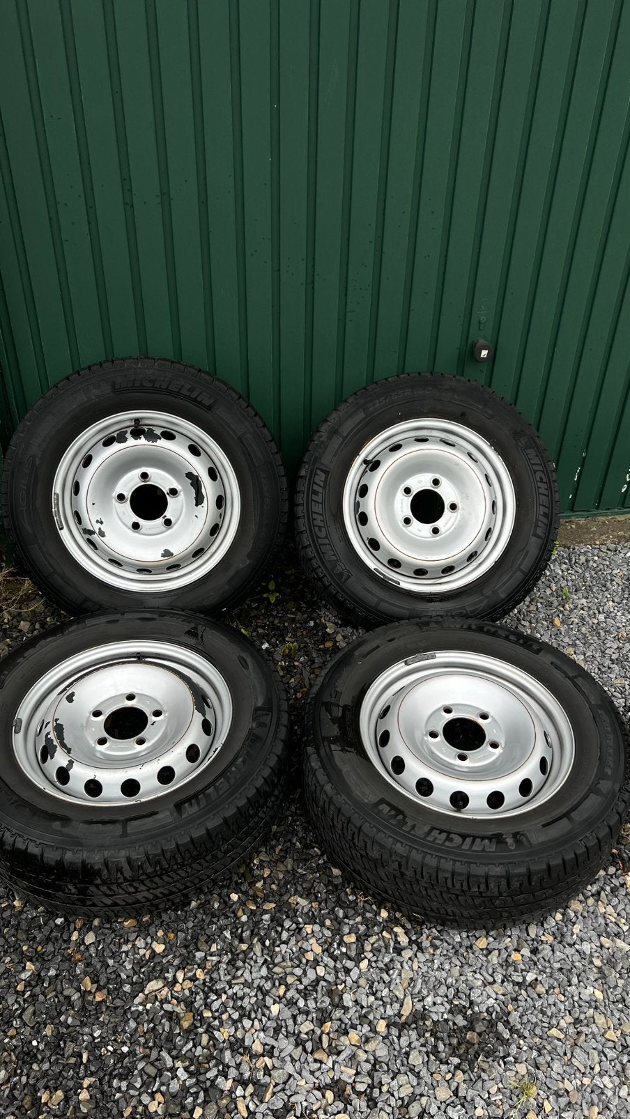 4 pneus Michelin agilis, Autos : Pièces & Accessoires, Pneus et Jantes, Pneus hiver, 16 pouces, Véhicule utilitaire