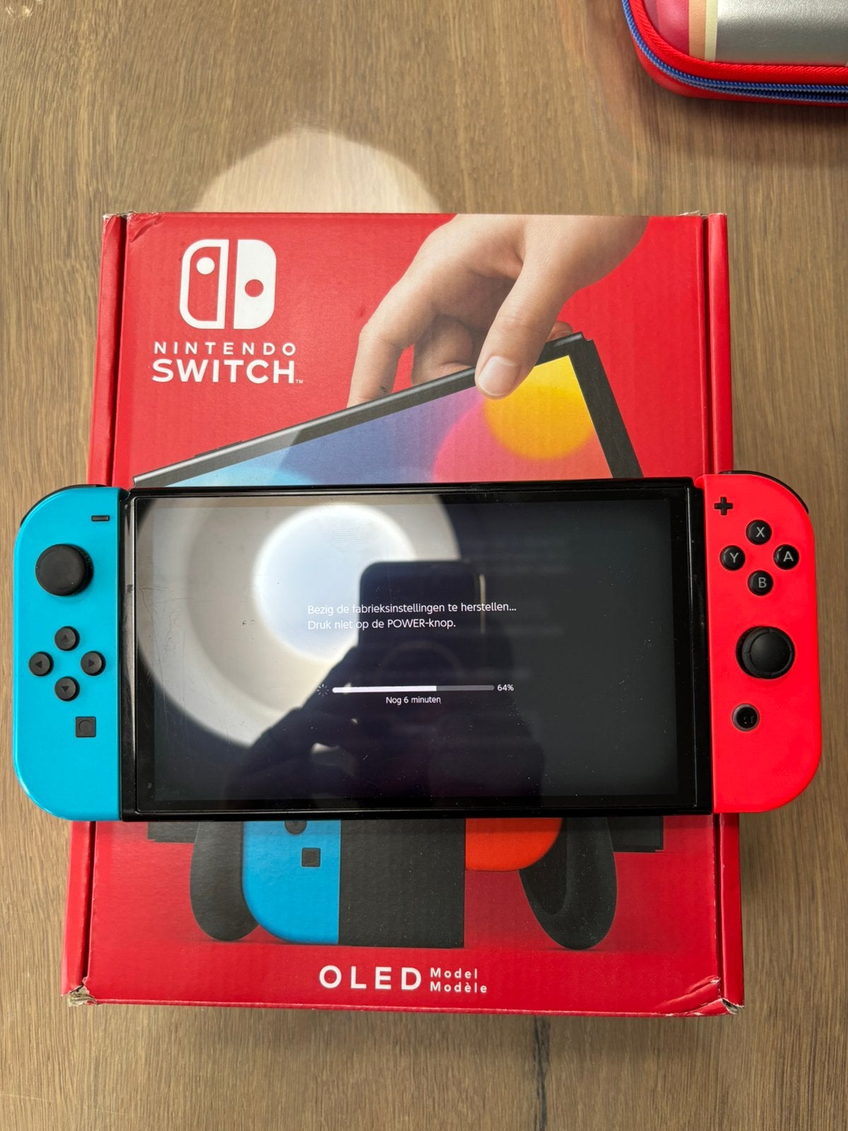 Switch OLED met extra joycons, hoes en spel, Ophalen, Zo goed als nieuw, Switch OLED