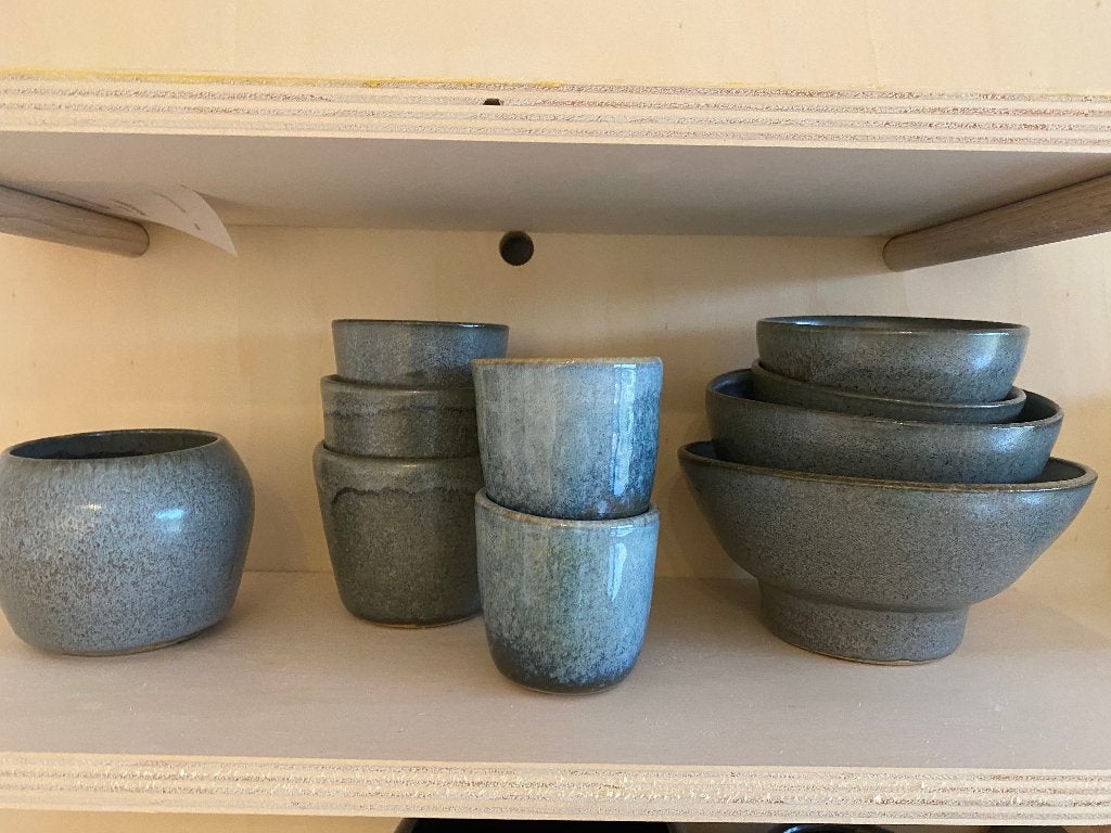Lot de 13 céramiques artisanales faites main, Enlèvement