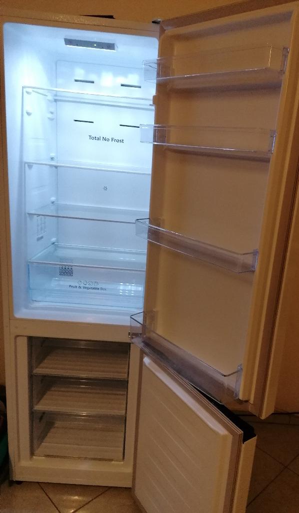 Frigo congélateur Hisense, Tussenbouw, Nieuw, Minder dan 60 cm, 160 cm of meer
