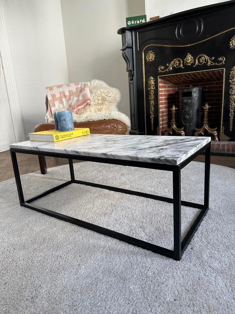 Marmeren salontafel met stalen frame, Ophalen, Zo goed als nieuw
