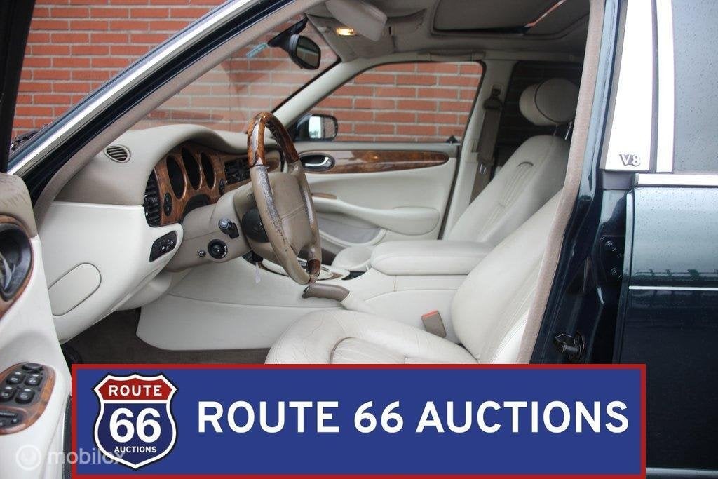 Jaguar XJ8 4.0 | 2000 | Route 66 Auctions, Auto's, Zwart, Bedrijf, Handgeschakeld, Overige carrosserie