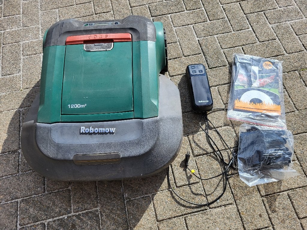 Robomow RS612, Tuin en Terras, Ophalen, Cirkelmaaier, Gebruikt, Robomow