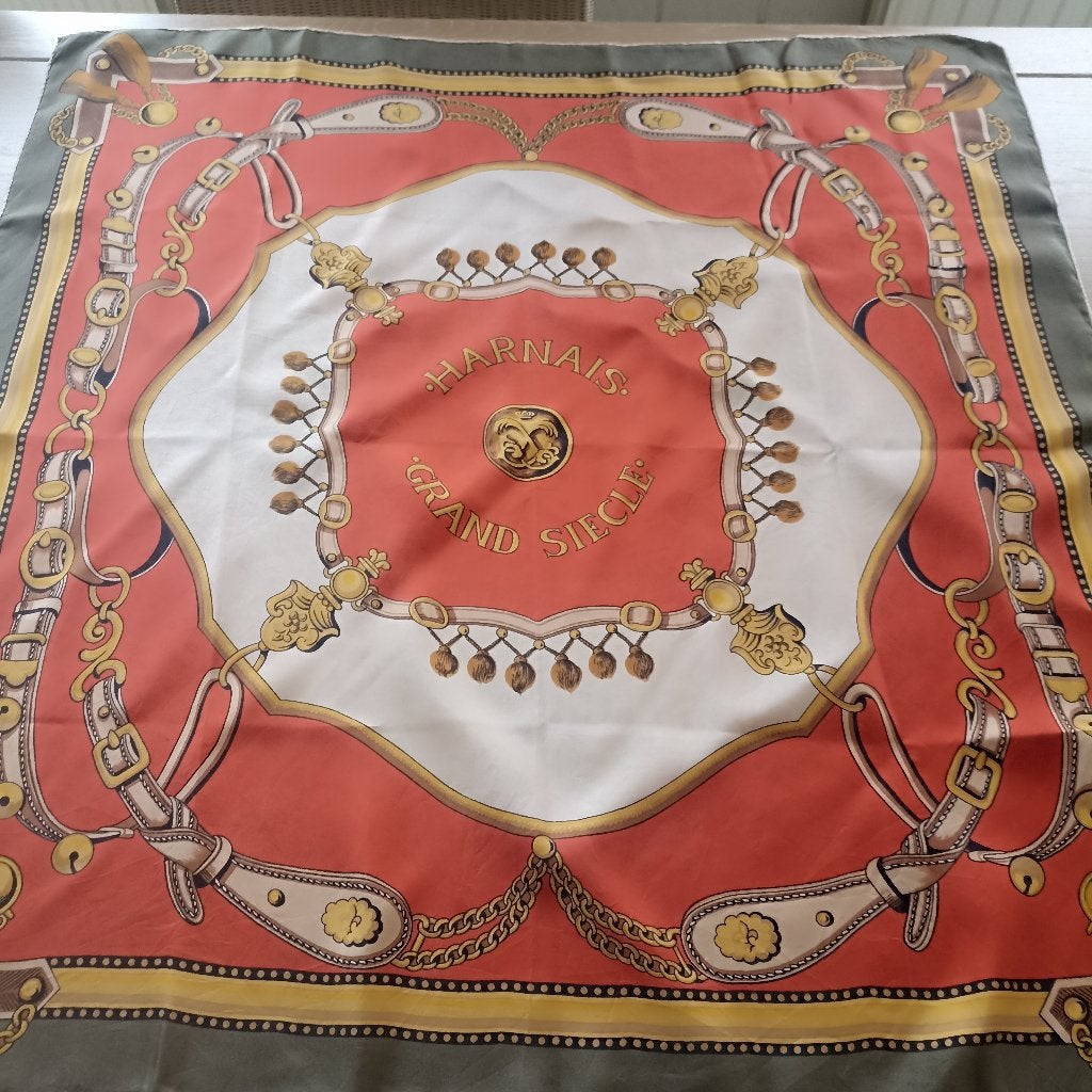 Sjaal uit zijde Harnais Grand Siecle , 85 cm vierkant, Kleding | Dames, Mutsen, Sjaals en Handschoenen, Ophalen of Verzenden, Sjaal
