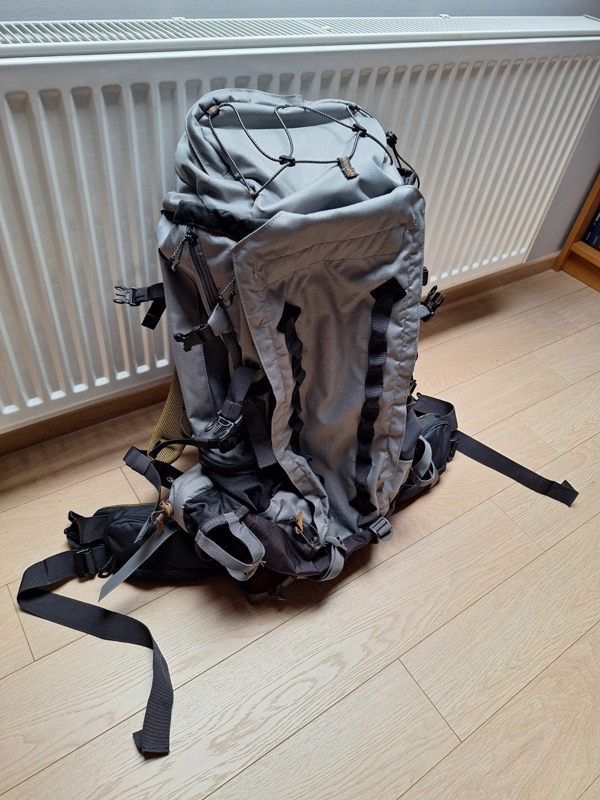 Sac à dos de randonnée 60+10 litres état neuf, Enlèvement
