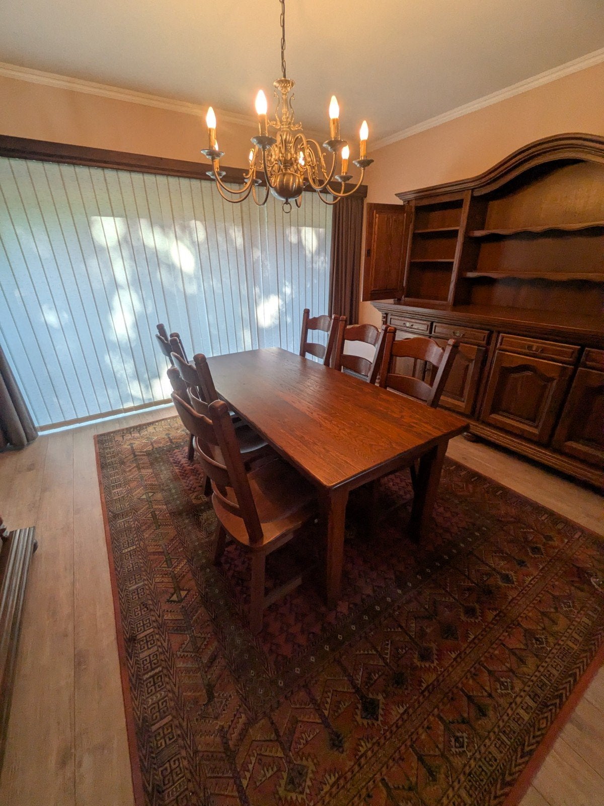 Mooie houten tafel met 6 stoelen, Antiek en Kunst, Ophalen
