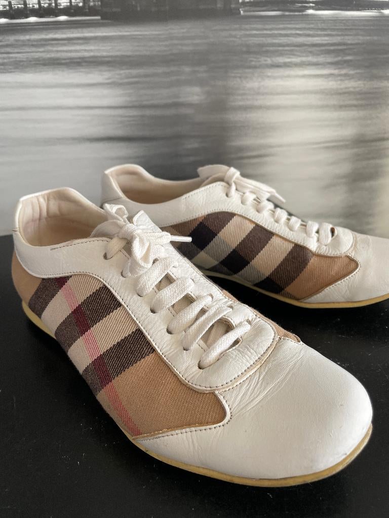 BURBERRY - sportieve schoen 38 - AUTHENTIEK!! jasje, Kleding | Dames, Schoenen, Bruin, Verzenden, Zo goed als nieuw, Sneakers