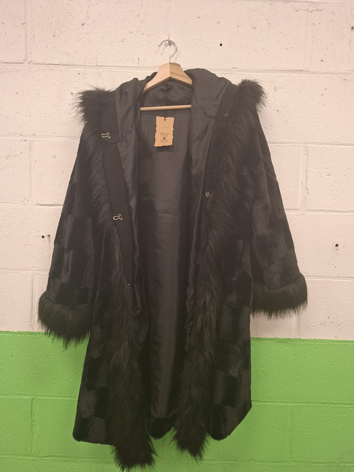 TRES BEAU MANTEAU DAME STYLÉ NEUF M/L MODE ITALIA, Vêtements | Femmes, Enlèvement, Neuf