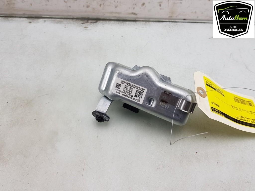 STUURSLOT Seat Leon (KLB) (01-2019/-) (|2Q0905861B|), Auto-onderdelen, Gebruikt, Seat