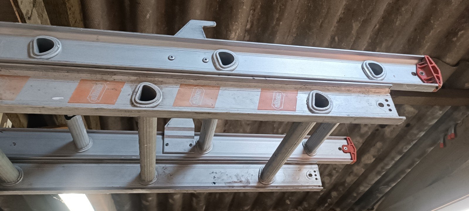 Double, Bricolage & Construction, Enlèvement