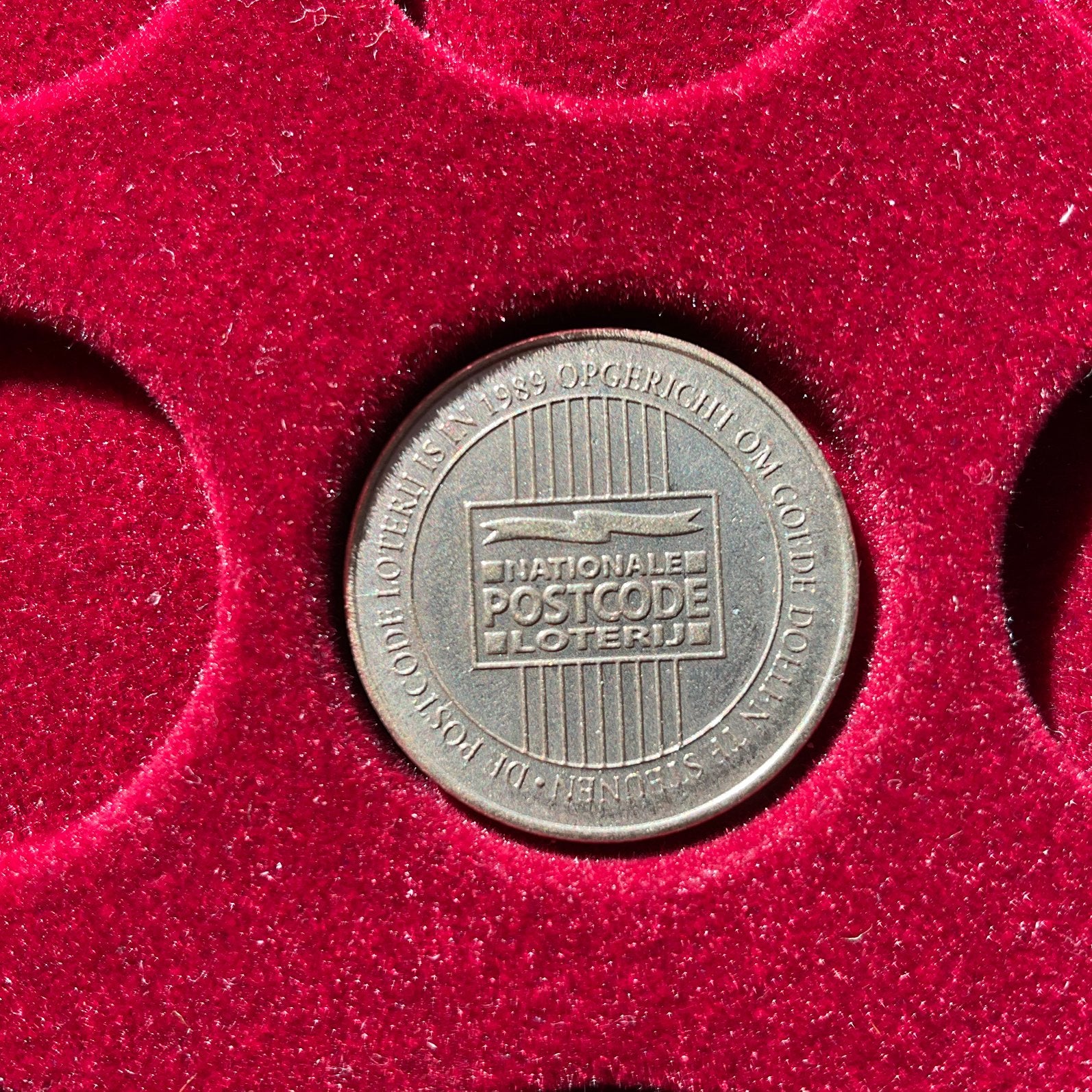 Belle pièce porte-bonheur dorée de 48 millions d'euros, Envoi, Reine Beatrix, Autres valeurs, Monnaie en vrac