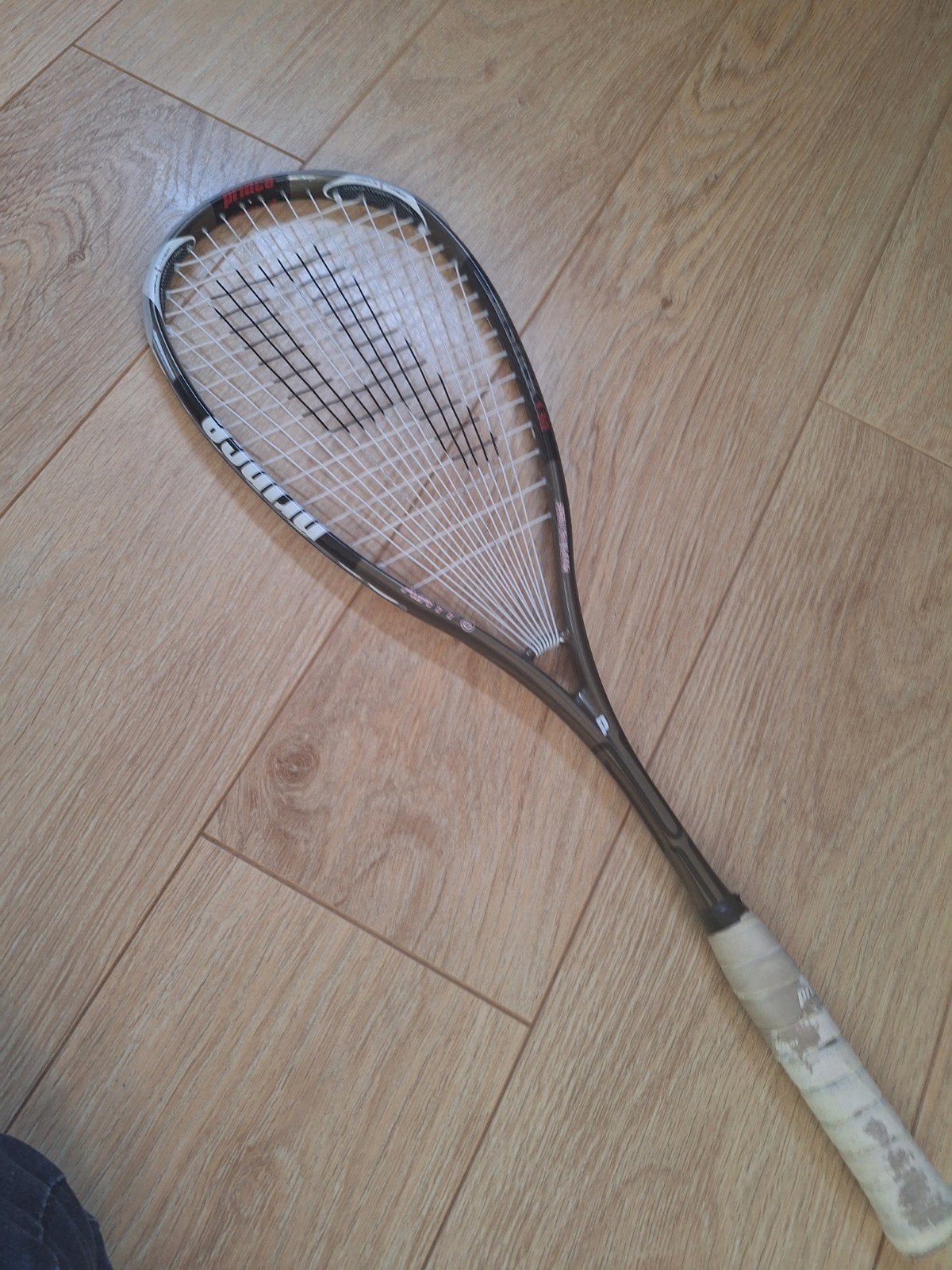 Prince Airstick 130 (Squash), Sport en Fitness, Ophalen of Verzenden, Zo goed als nieuw, Racket, Met hoes