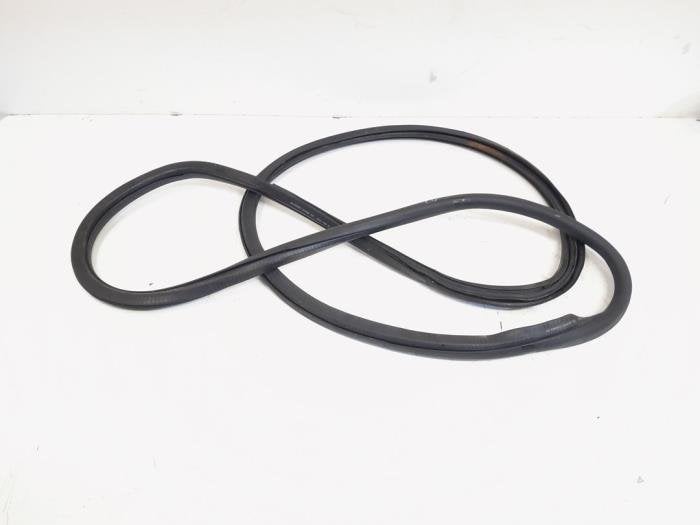 Portierrubber 4Deurs links-voor van een Skoda Octavia, Gebruikt, -, -, Ophalen of Verzenden