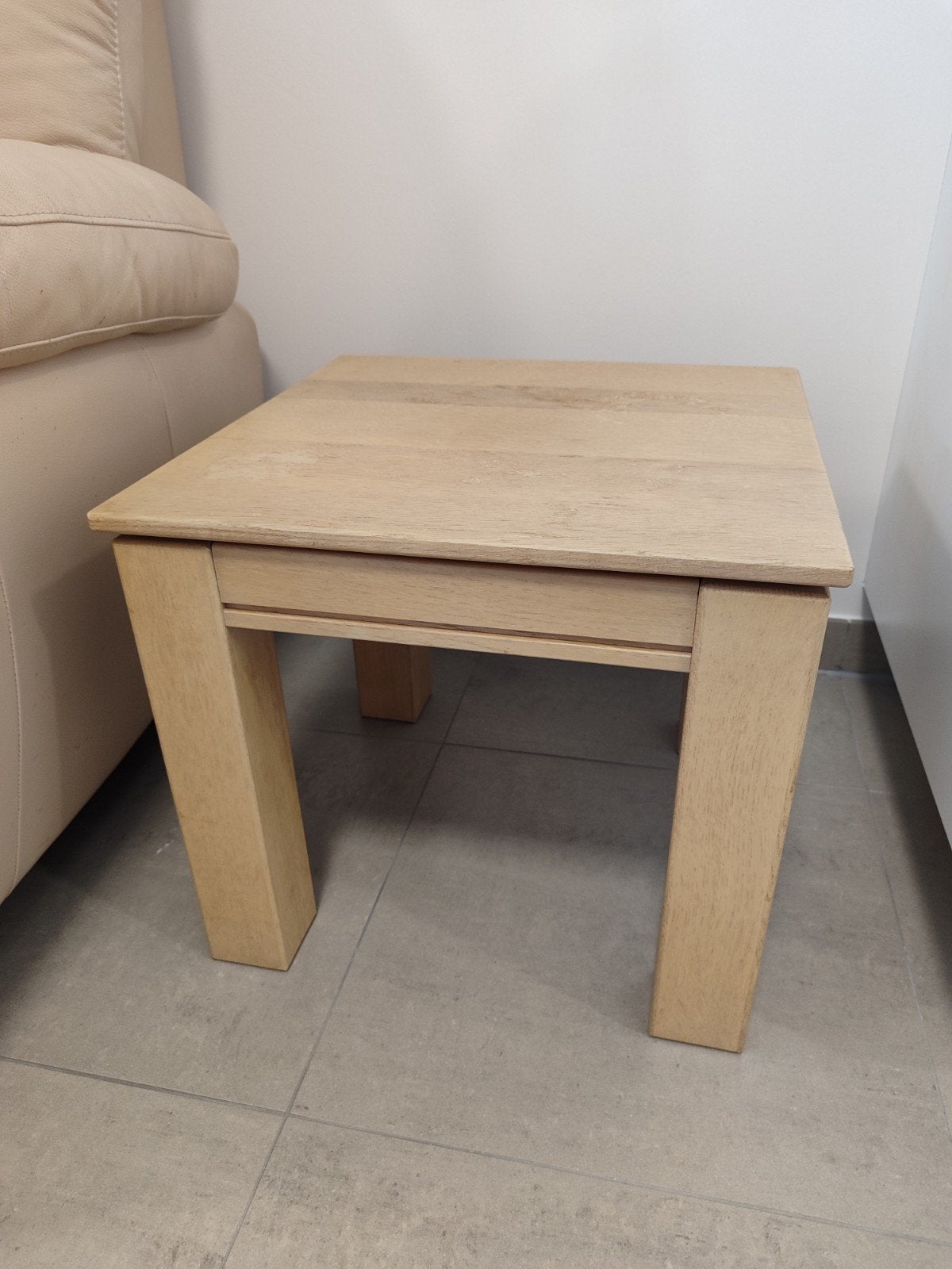 tafeltje eik massief 40 cm hoog, Huis en Inrichting, Ophalen