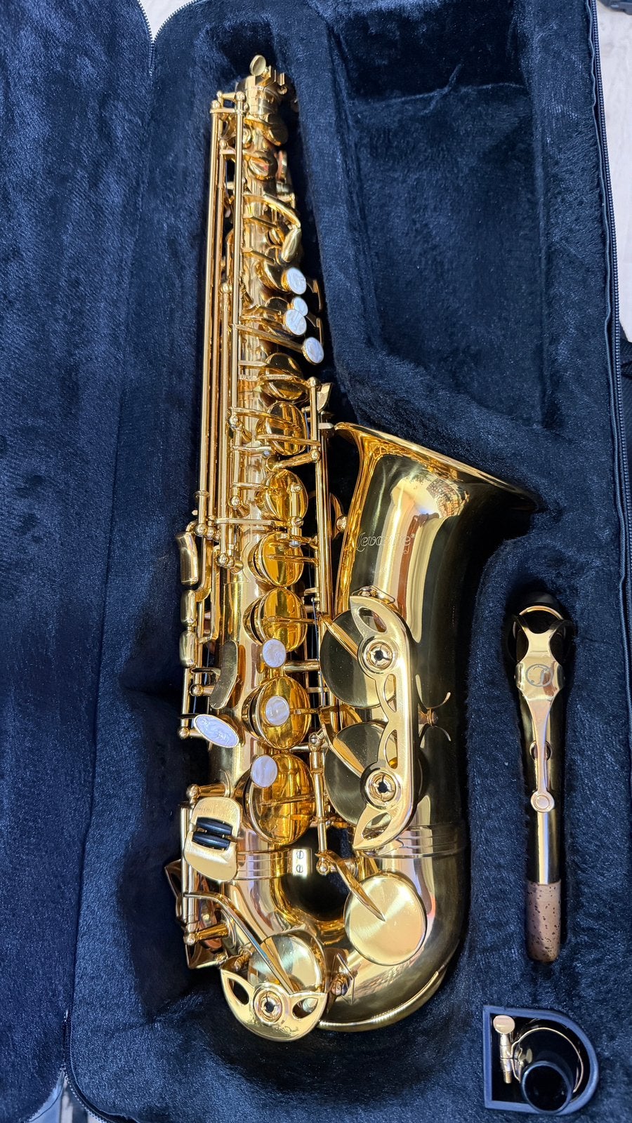 Levante LV-AS4105 Altsaxofoon met koffer - Zoals Nieuw, Muziek en Instrumenten, Ophalen, Zo goed als nieuw, Alt, Met koffer