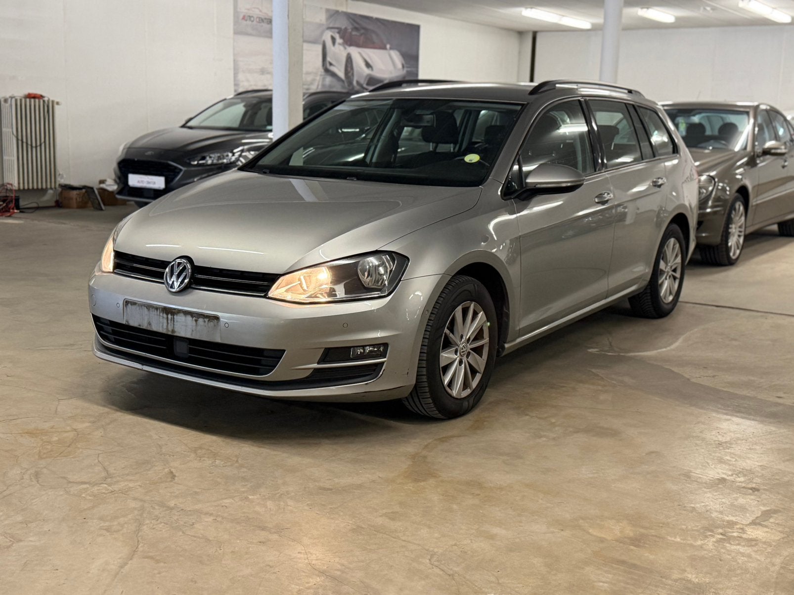 Vw Golf 1.6Tdi 242.000km Keuring + Garantie, Euro 6, Bedrijf, 81 kW, Golf Variant
