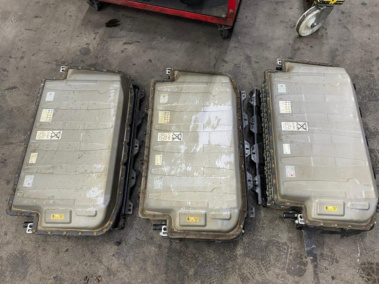 Hybride hoogspannings accu Mercedes-Benz eVito, Onderdelen@venauto.nl, Van der Ven Autorecycling B.V., Gebruikt, Ettenseweg 76, 4706 PB Roosendaal, The Netherlands