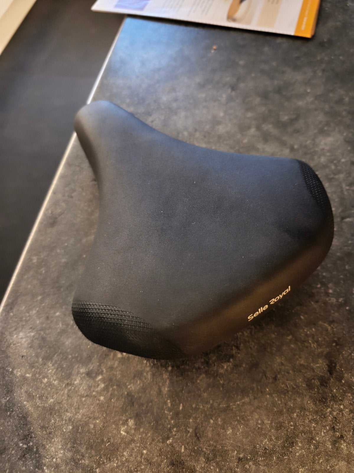zadel essenza Selle royal, Fietsen en Brommers, Fietsonderdelen, Ophalen, Nieuw, Zadel