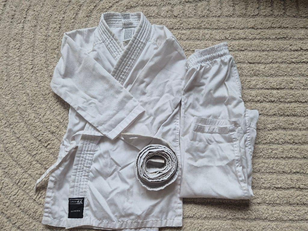 Kimono Karate - Taille: 110, Sport en Fitness, Ophalen, Zo goed als nieuw, Karate