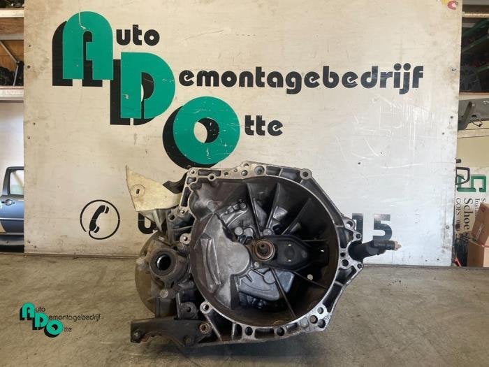 Versnellingsbak van een Peugeot 207 (207 06-), Gebruikt, -, -, Ophalen of Verzenden