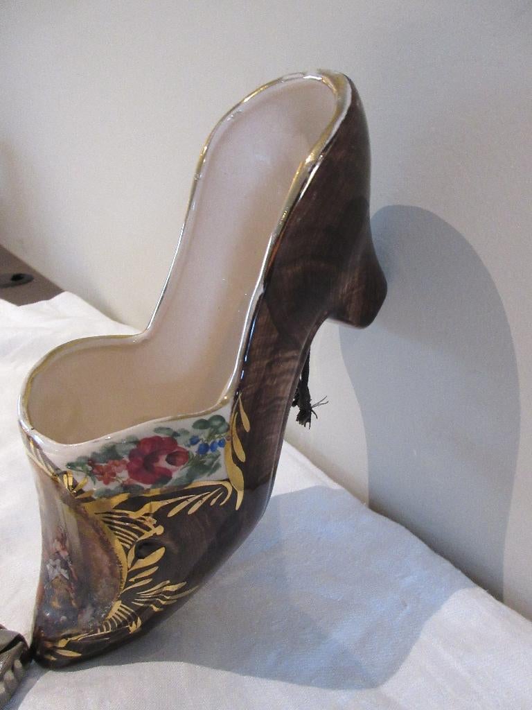 Oude BEQUET Quaregnon schoen muurdecoratie vintage, Ophalen