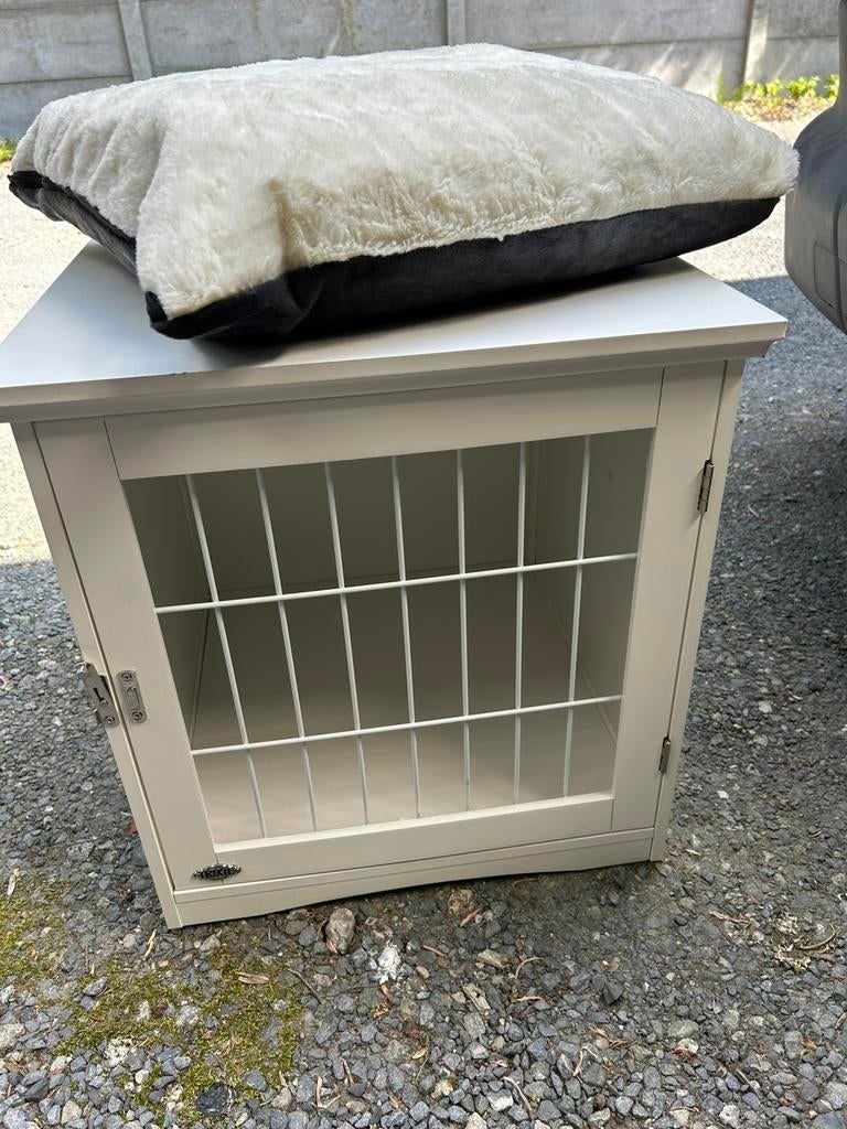 Houten hondebench, Ophalen, Zo goed als nieuw