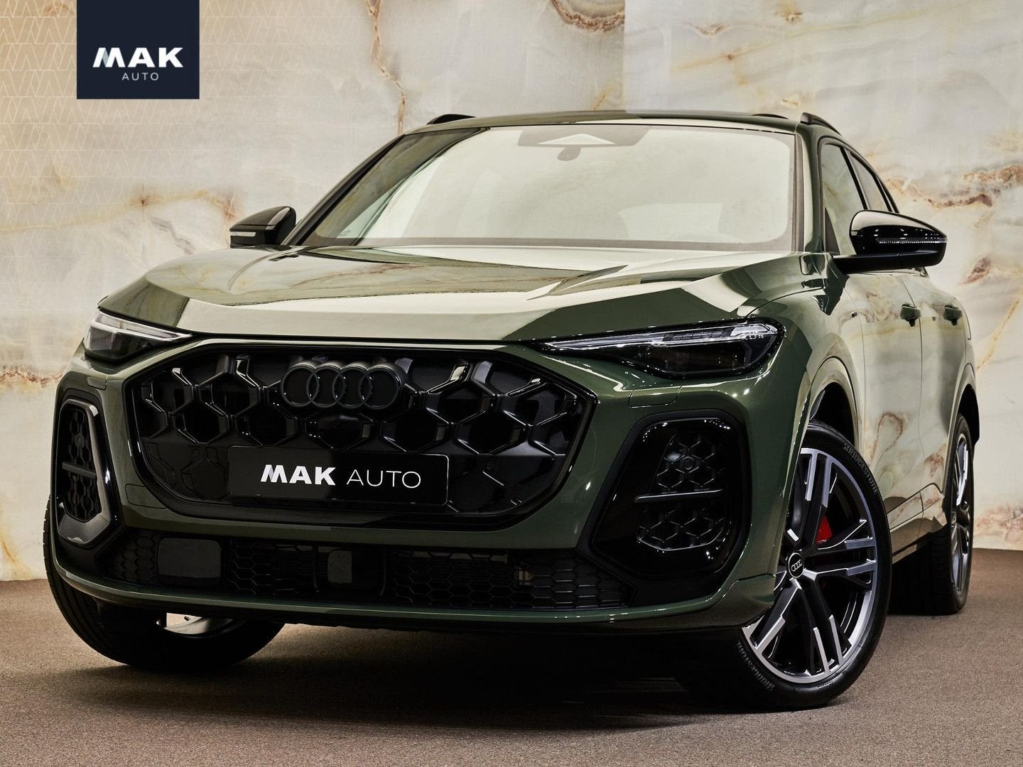 Audi Q5 E-Hybrid Quattro S Edition , pano, tr.haak, 21", mat, Automaat, Zwart, Q5, Bedrijf