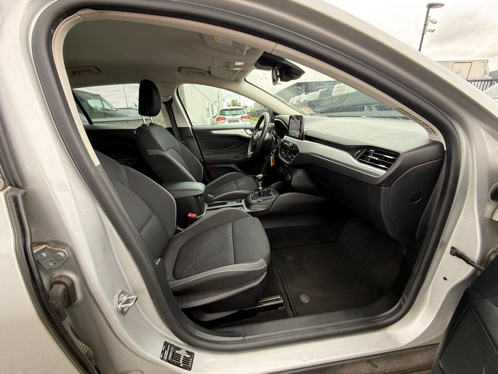 Ford Focus (Stock ID 88458) — 14