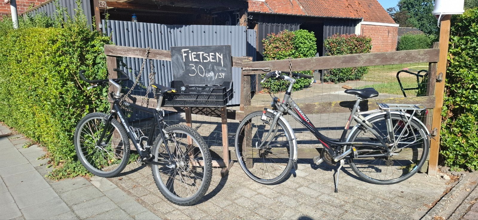 twee fietsen te koop - 30 euro per stuk, Autres marques, Frein sur jante, Enlèvement, Utilisé