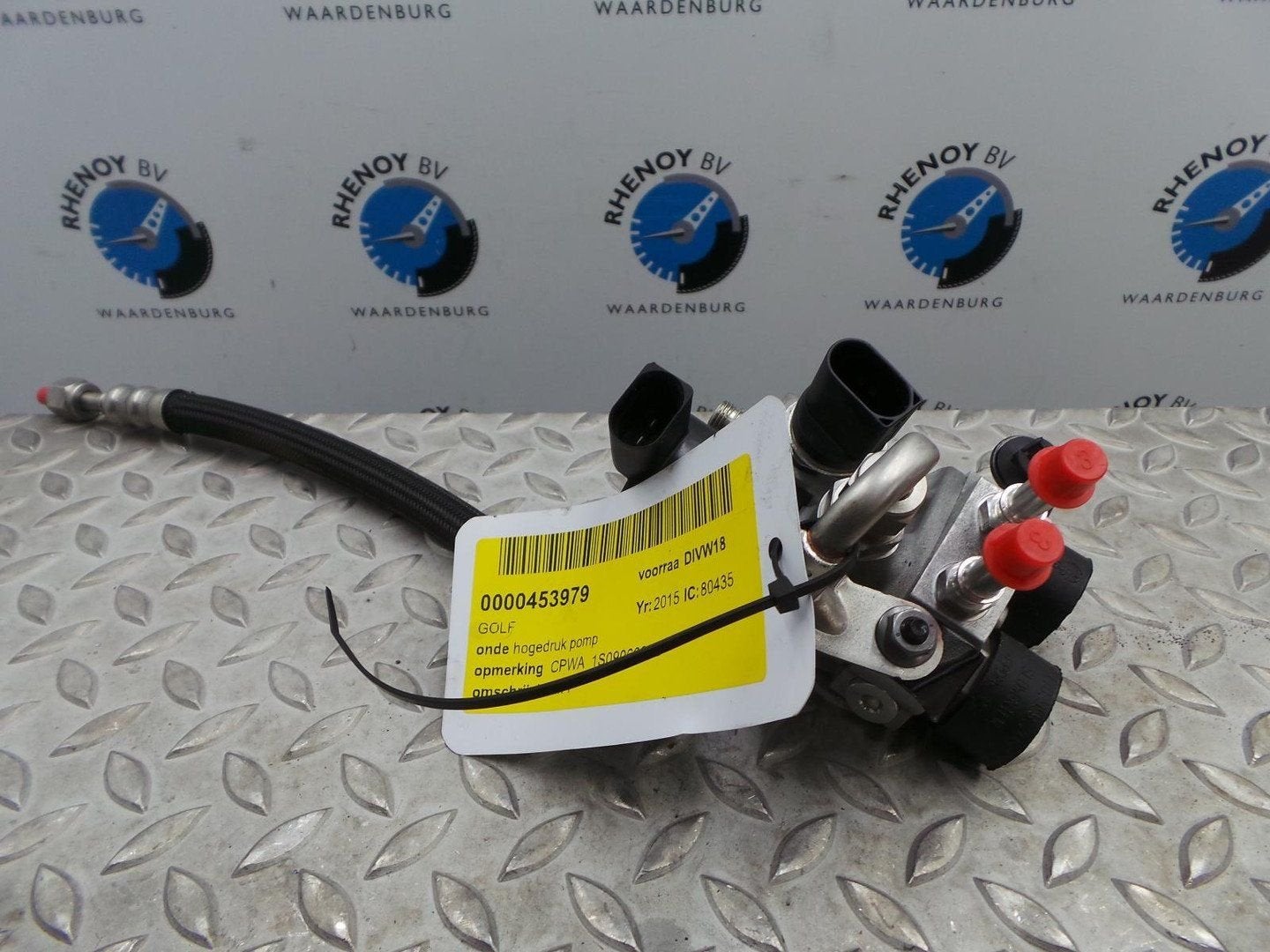 VOLKSWAGEN GOLF BRANDSTOF POMP VOOR DE INJECTOR 2015, Ophalen of Verzenden, Gebruikt, Stiba lid