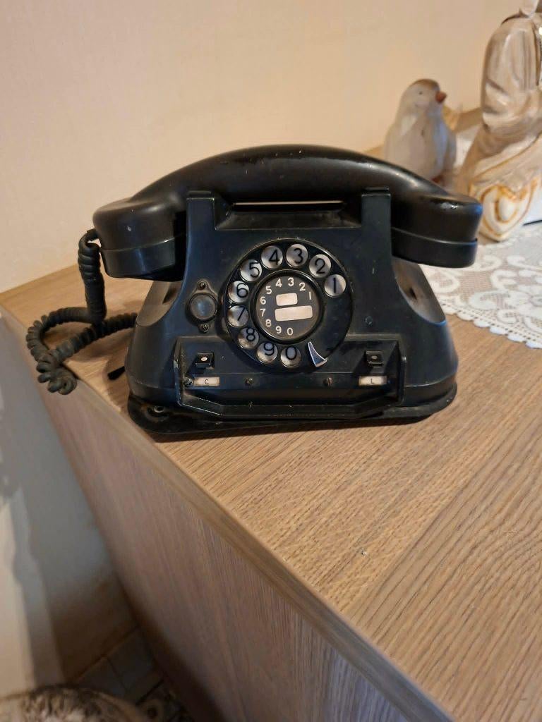 Vintage draaischijftelefoon, Telecommunicatie, Vaste telefoons | Niet Draadloos, Gebruikt, Met draaischijf, Ophalen of Verzenden