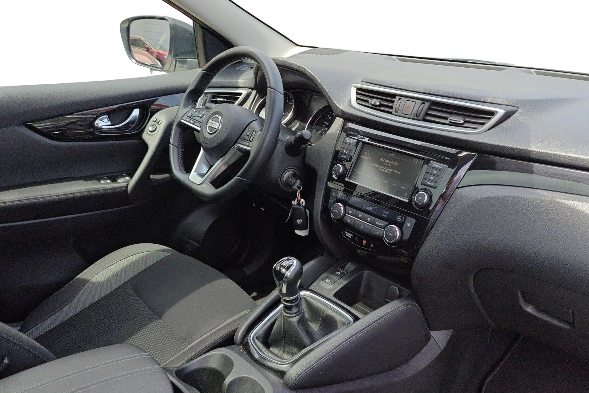 Nissan Qashqai DIG-T 140 EVAPO Urban Edition - 2 ans KARE in, Autos, Nissan, Boîte manuelle, 5 portes, 1375 kg, 5 places