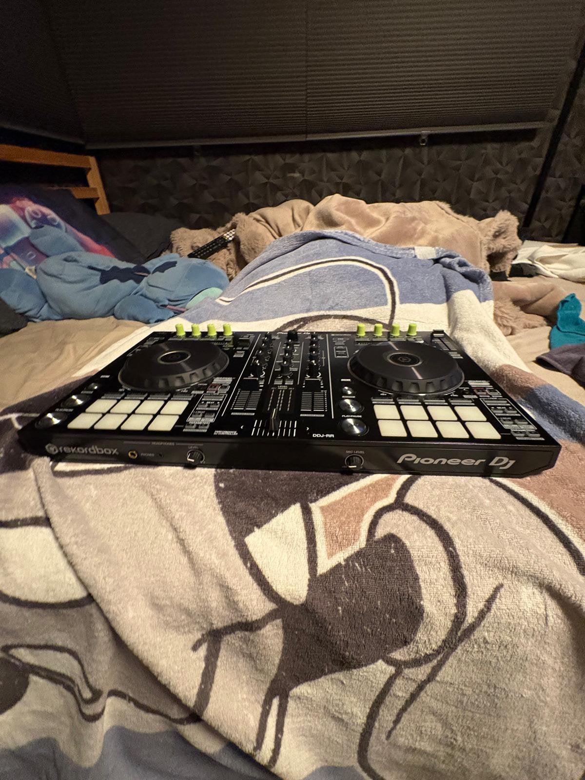 Table de mixage pioneer DDJ-RR