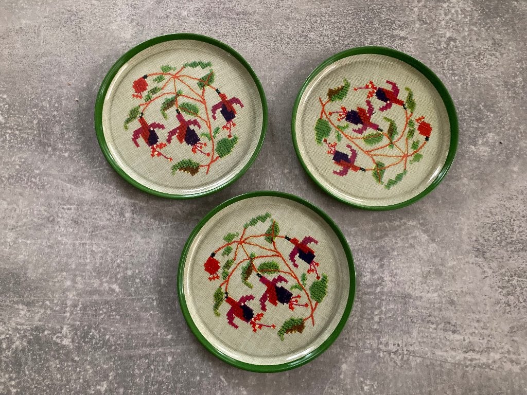 6 blikken onderzetters, Antiek en Kunst, Antiek | Schalen, Ophalen of Verzenden