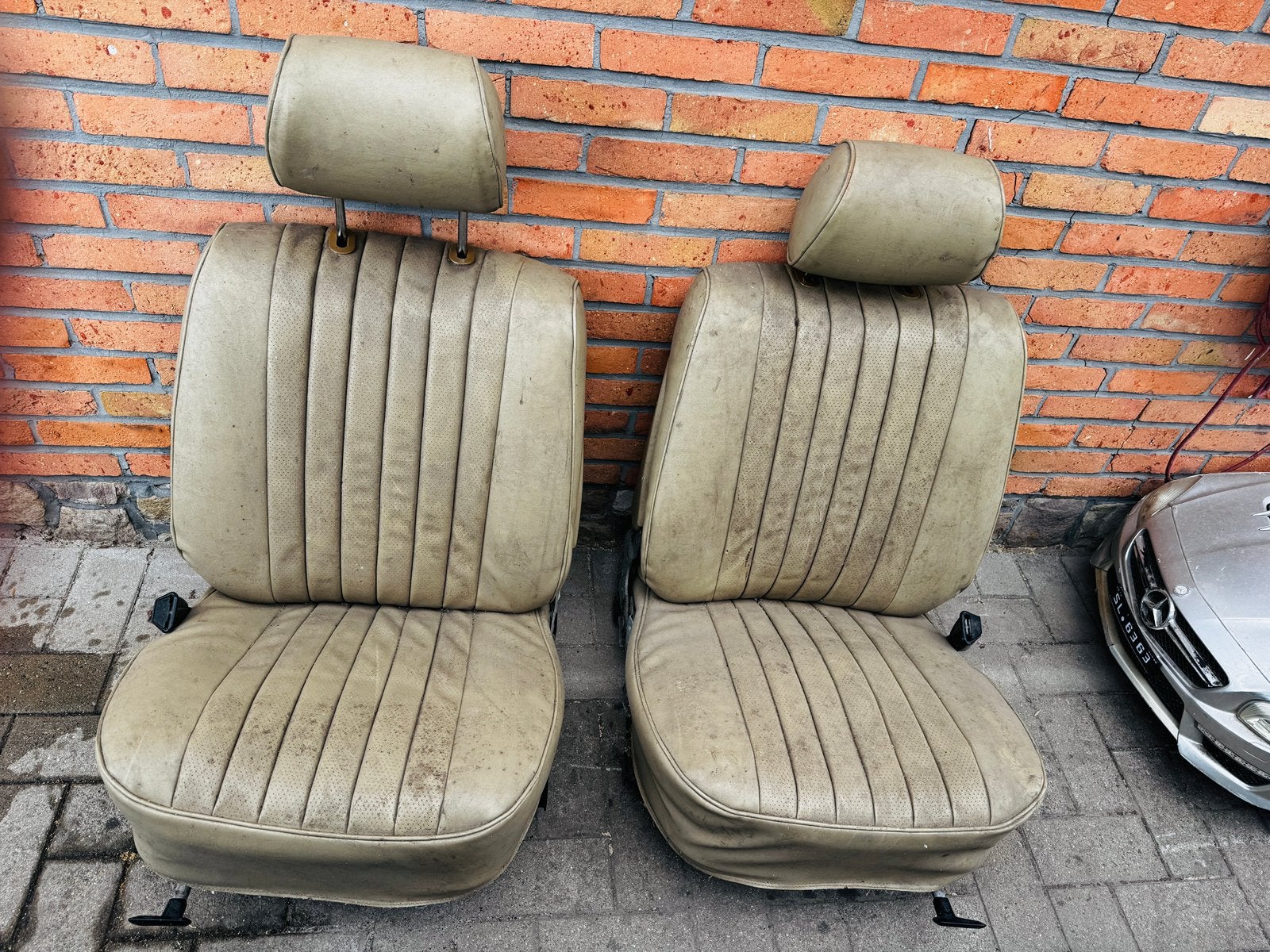 Zetels SL R107, Ophalen, Mercedes-Benz