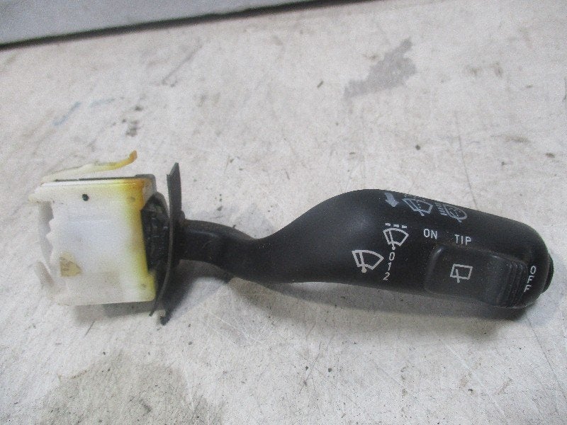 COMMODO ESSUIE-GLACE Saab 900 II (01-1993/02-1998), Saab-de-info@saabgroup.com, Marienbergstraße  96
90411  Nürnberg, DE, Utilisé