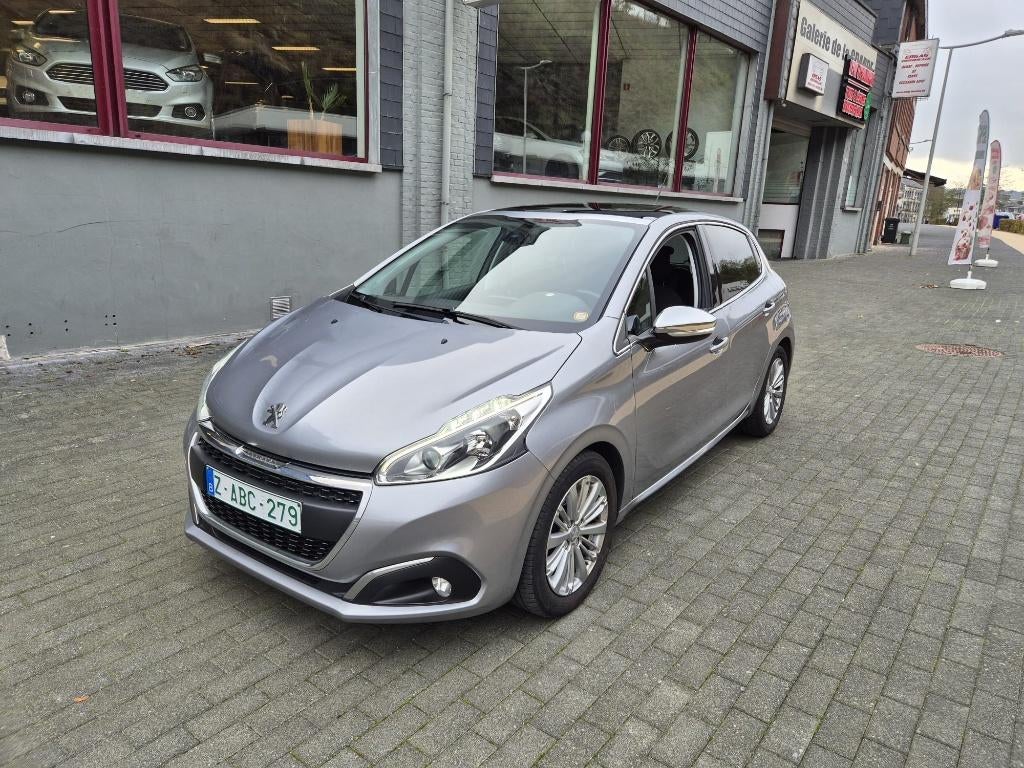 Peugeot 208 1.5 BlueHDI Allure panoramische dakcamera Garan, Auto's, Peugeot, Bedrijf, Te koop, ABS, Achteruitrijcamera, Adaptieve lichten