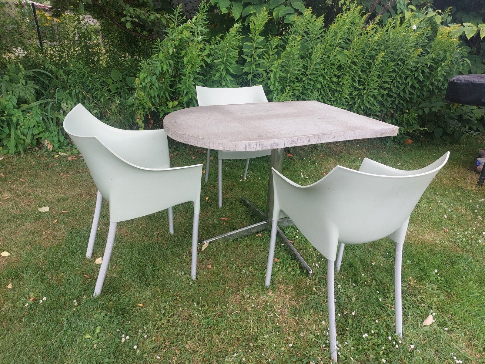 Tafel betonlook met inox onderstel, Ophalen, Inox
