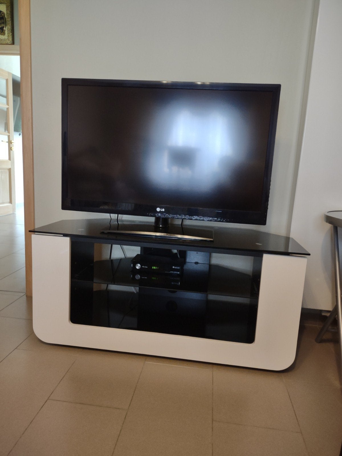 meuble TV, Enlèvement