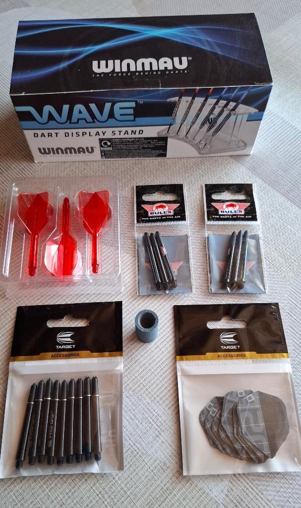 Lot Darts toebehoren, Sport en Fitness, Darts, Ophalen of Verzenden, Nieuw, Pijlen