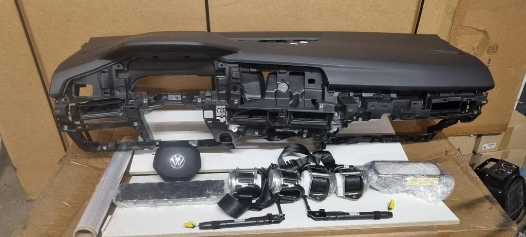 AIRBAG SET VW GOLF 8 VIII DASHBOARD MET AIRBAG COMPLEET, Gebruikt, -, -, Ophalen of Verzenden