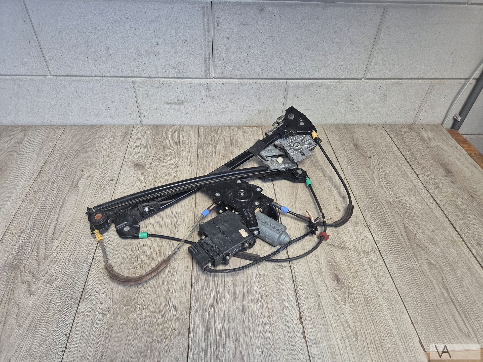 VW Golf 3 en 4 cabrio raammechanisme LINKS VOOR elektrisch, Auto-onderdelen, Gebruikt, -, Volkswagen, -