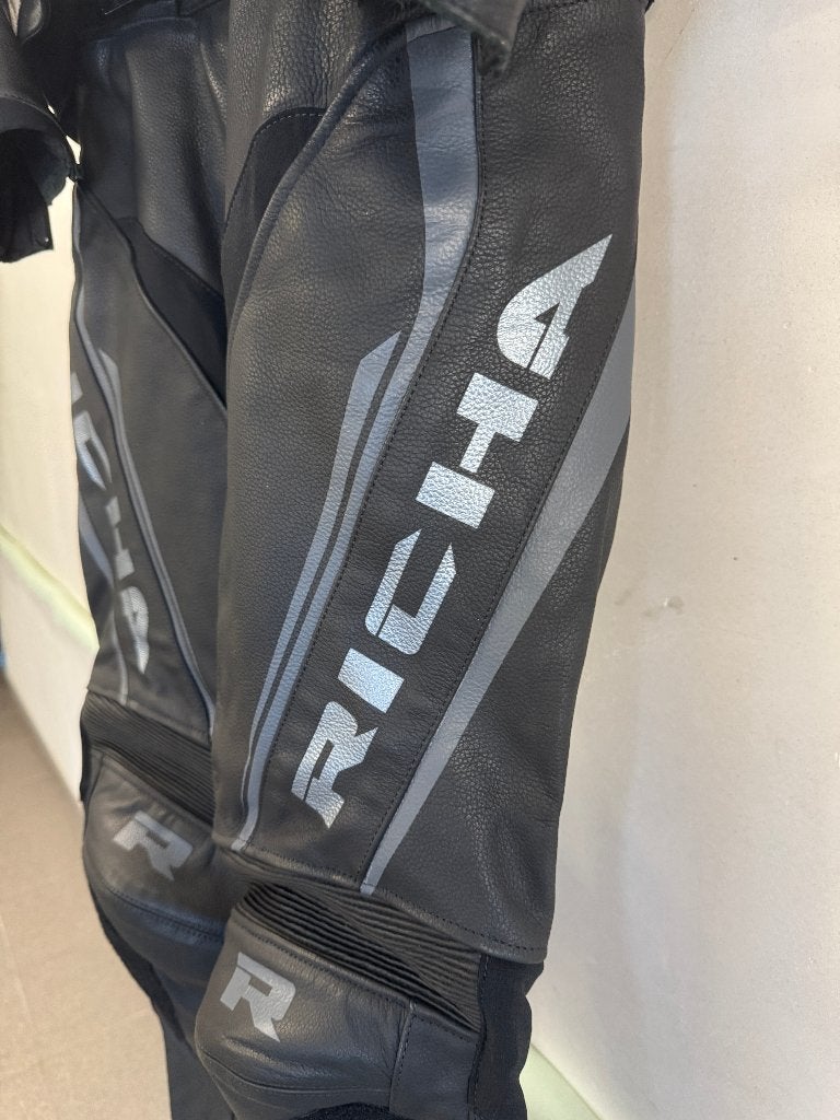 RICHA Motorpak 2-delig maat 52, Combipak, Dames, Richa, Ophalen