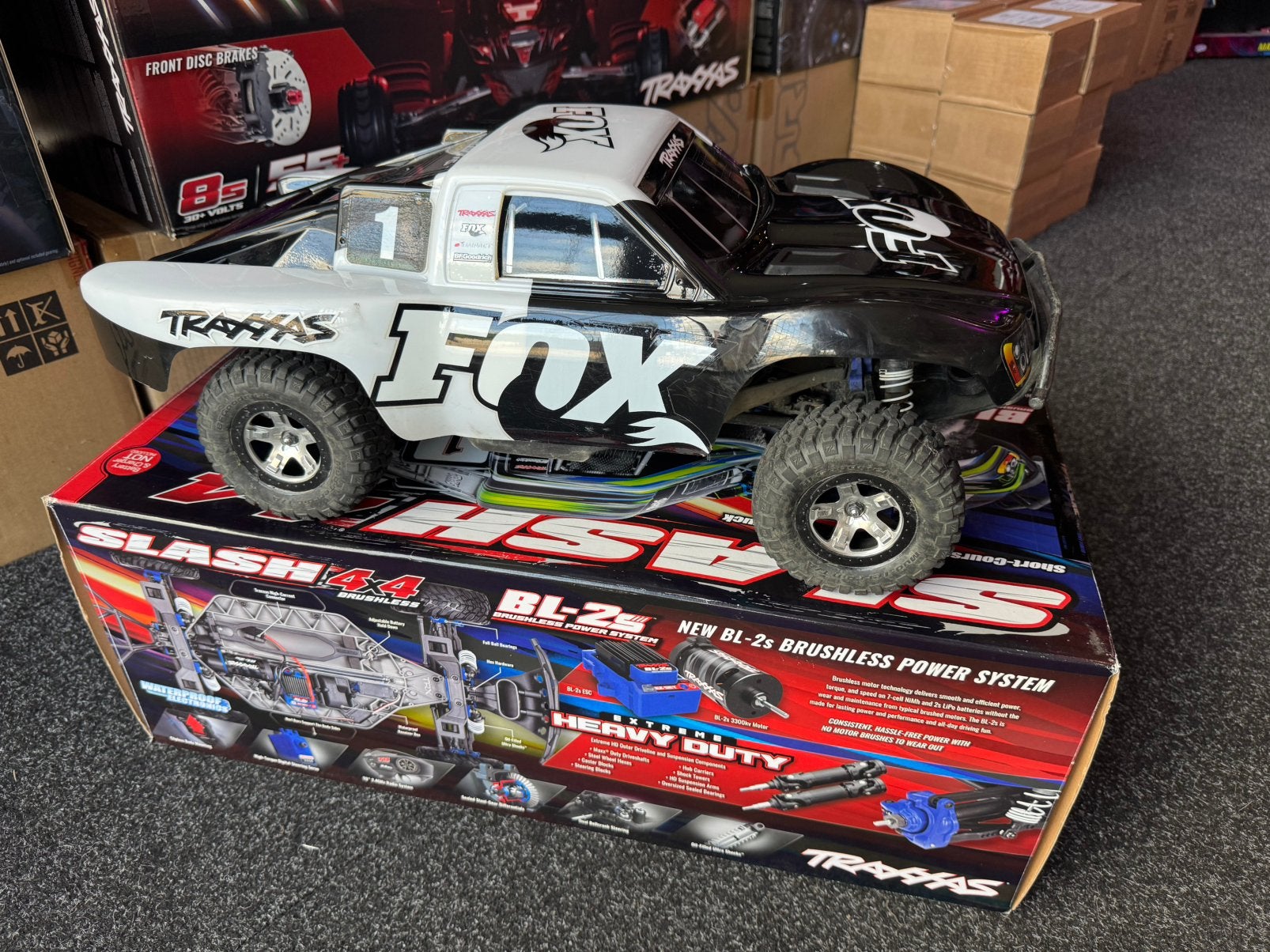 Traxxas Slash 4x4 Bl-2s, Hobby en Vrije tijd, Modelbouw | Radiografisch | Auto's, Ophalen of Verzenden, Zo goed als nieuw