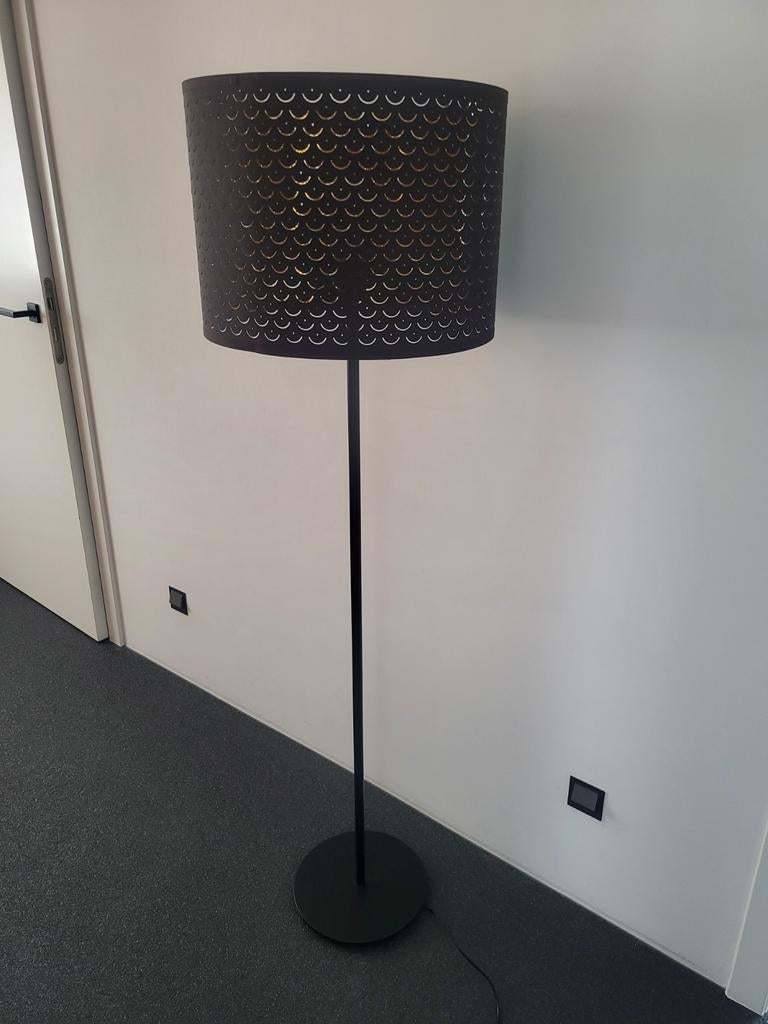 Staanlamp skaftet, Ophalen