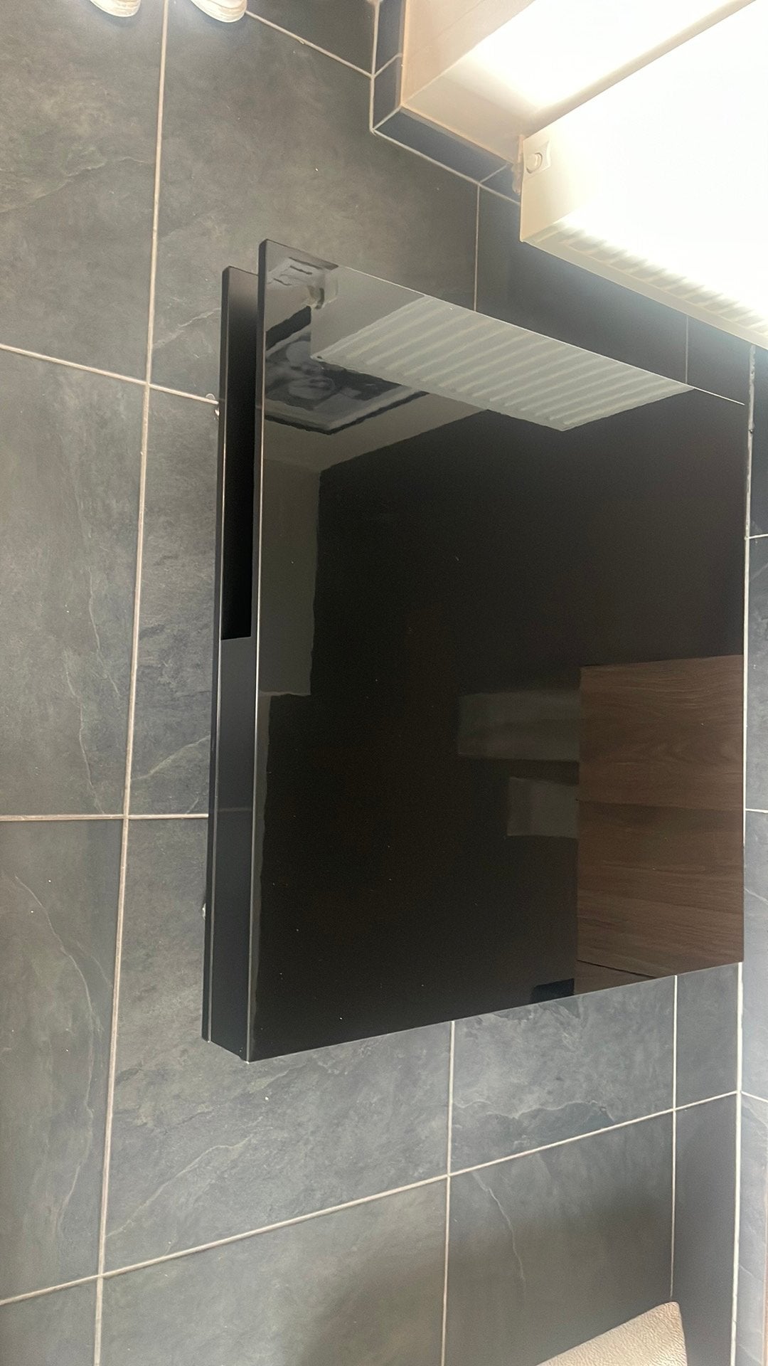 Salontafel in glanzend zwart met 2 schuifjes ., Huis en Inrichting, Ophalen, Zo goed als nieuw